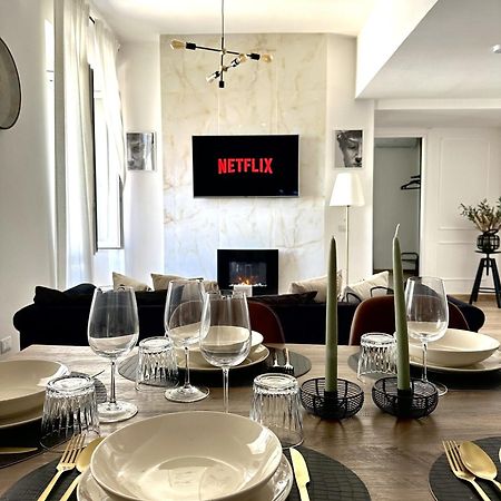 Domus Traiano - Port Apartment チビタベッキア エクステリア 写真